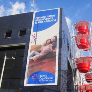 PENDON FACHADA CC PLZA AMERICAS (2)